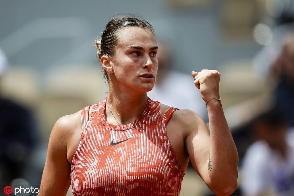 爪将对手从 爪将对手从