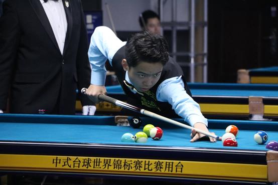 同时帮助曼 同时帮助曼