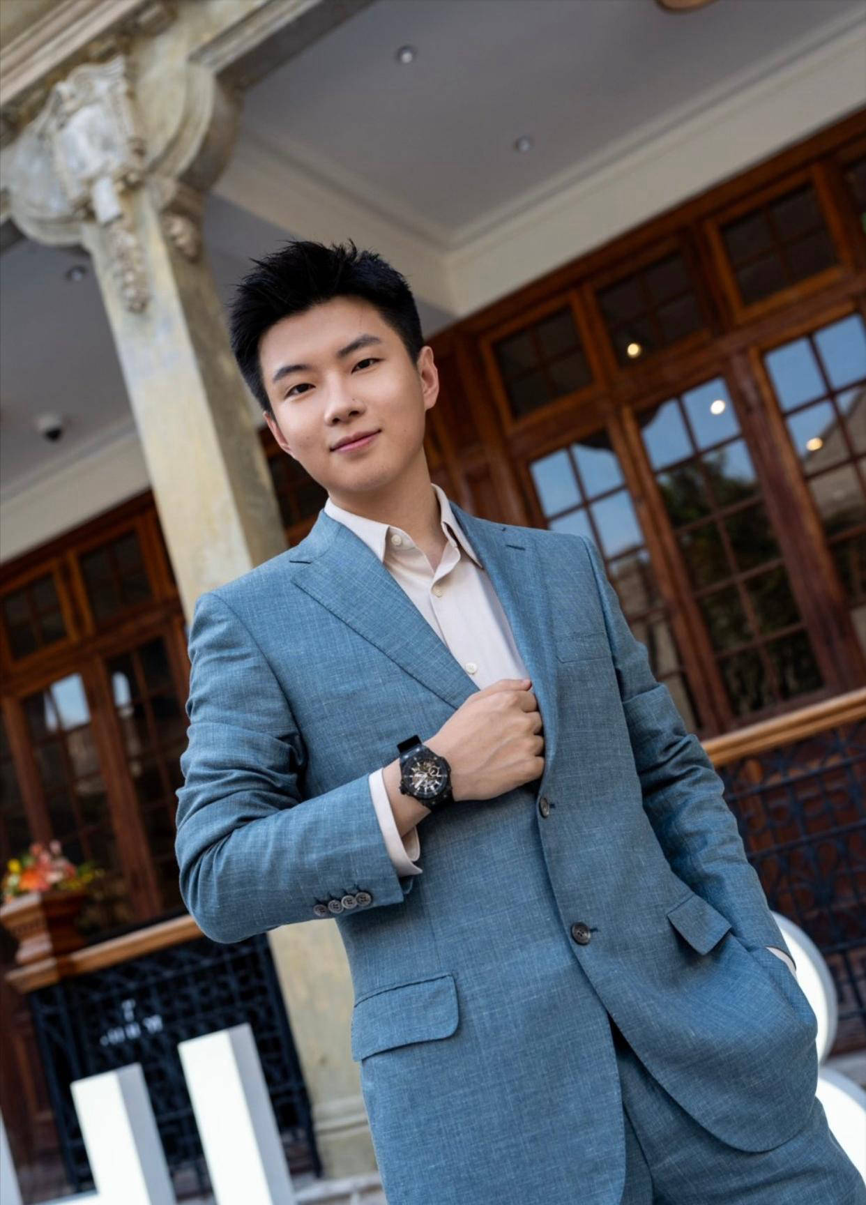 选中脱颖而 选中脱颖而