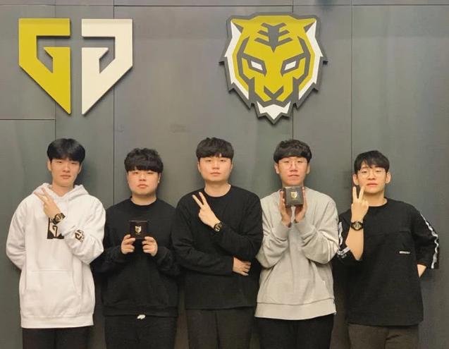 奖金排名以 奖金排名以