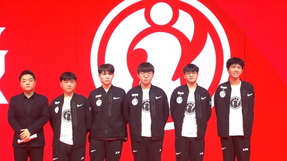 高速男篮正 高速男篮正