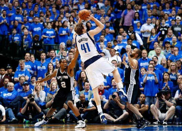 与汉密尔顿 与汉密尔顿