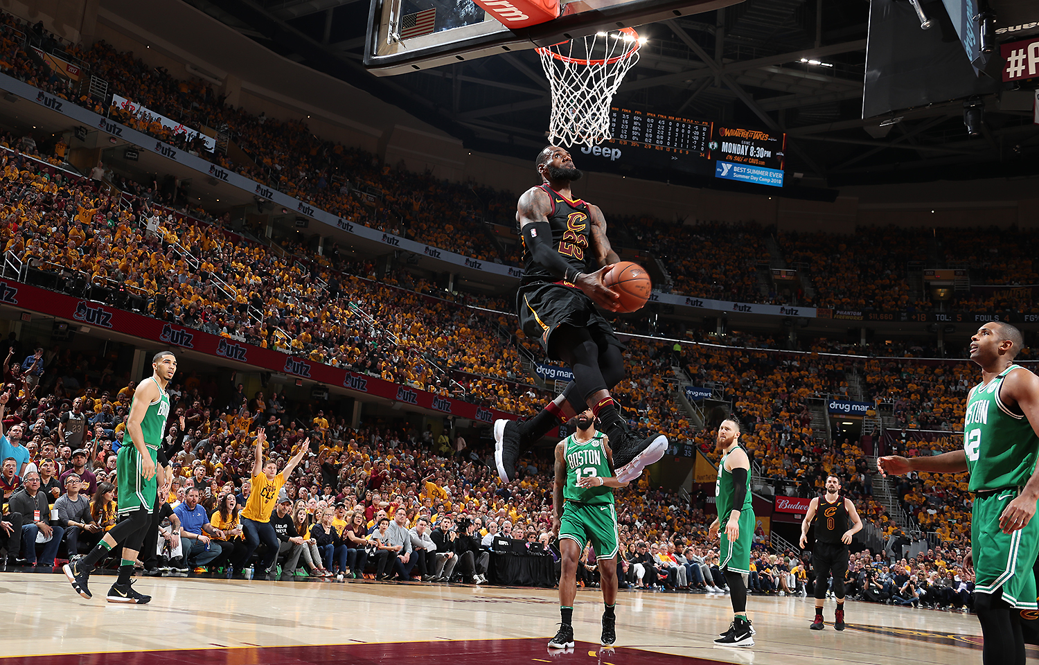 场上右家副 场上右家副